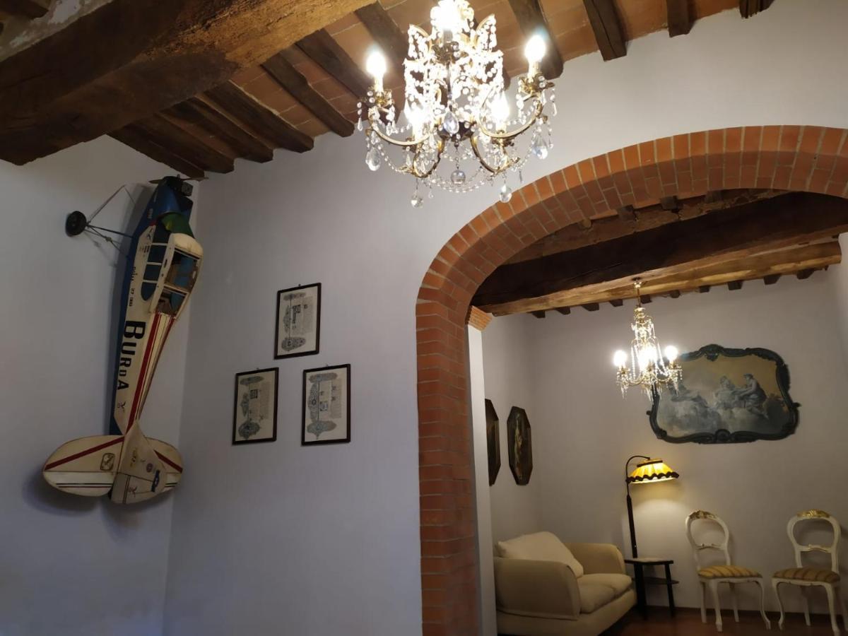 Вилла Borgo Antico Лари Экстерьер фото