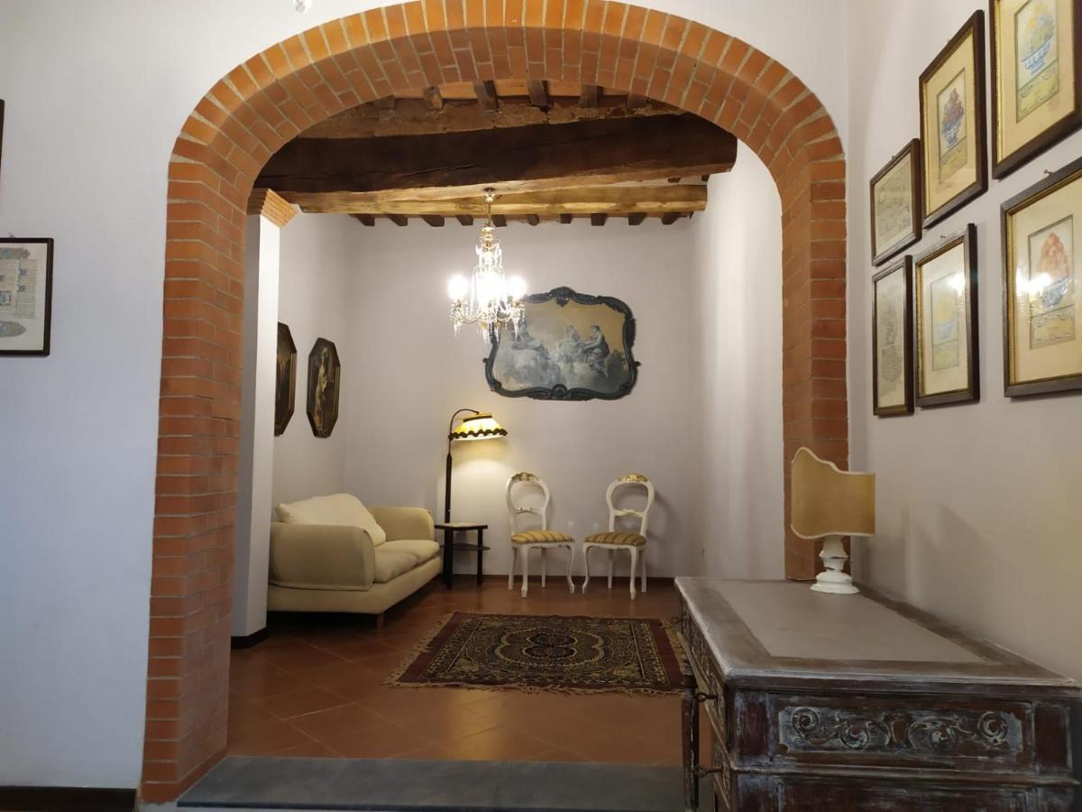 Вилла Borgo Antico Лари Экстерьер фото