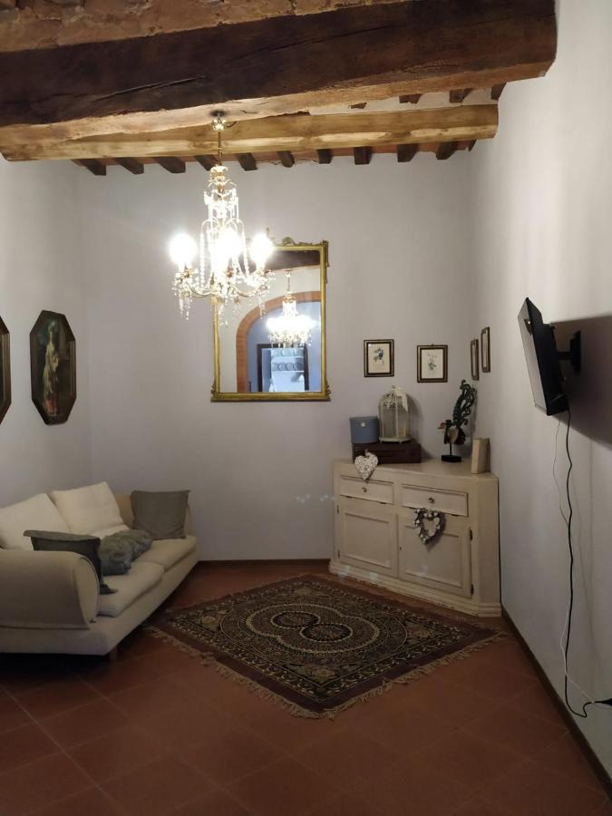 Вилла Borgo Antico Лари Экстерьер фото