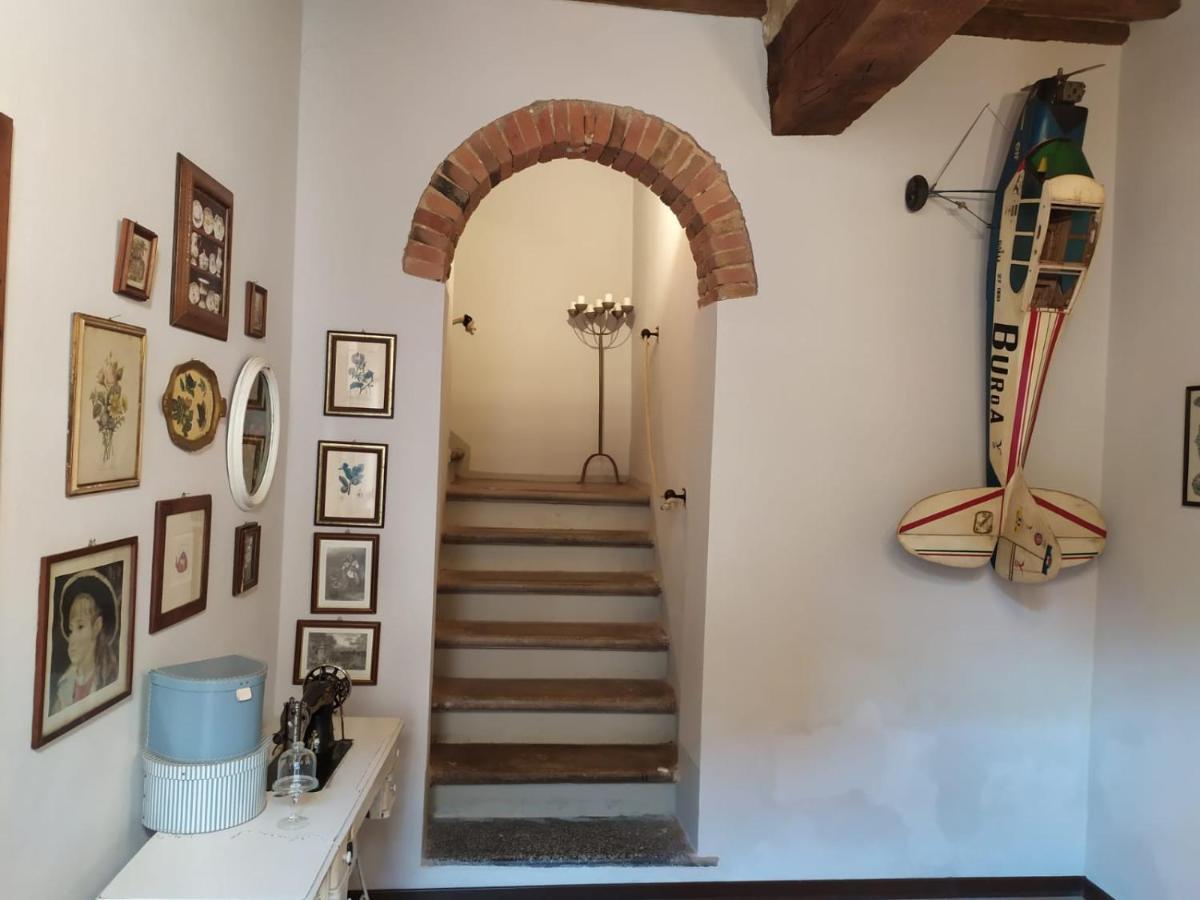 Вилла Borgo Antico Лари Экстерьер фото